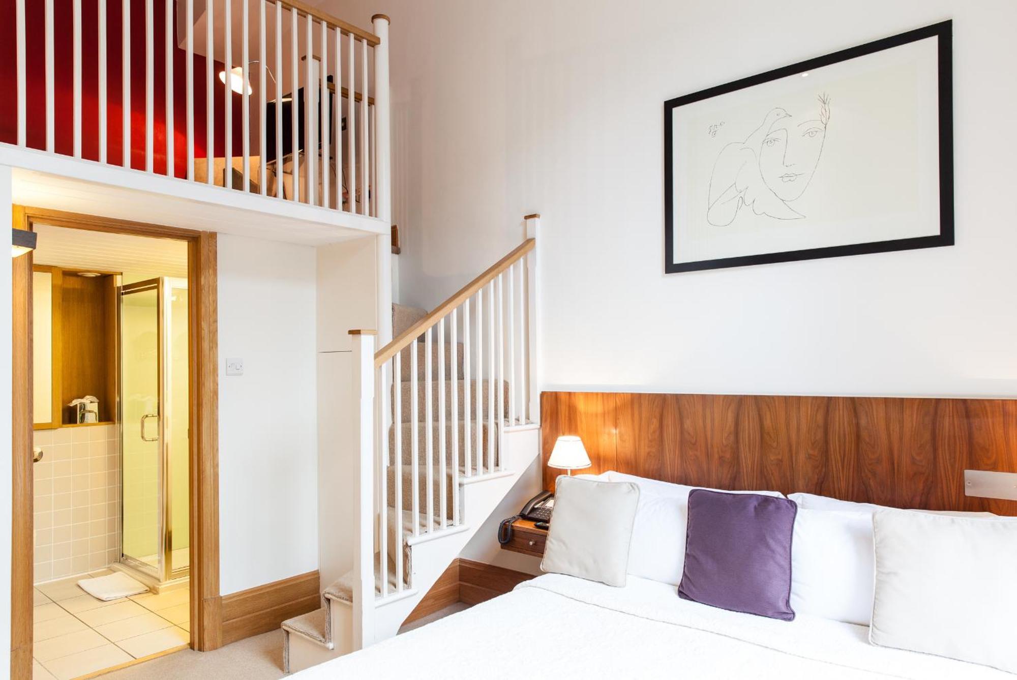 Mezzanine Suite